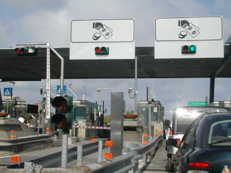 Autostrade: protesta-bis nella Capitale fuori Palazzo Madama